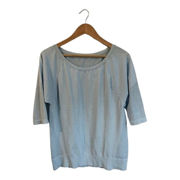 Sweaty Betty Blue Perforated Shirt Top Size Large Activewear - Picture 1 of 4